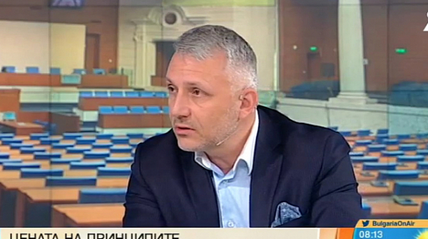Адв. Хаджигенов: Няма увеличение на депутатските заплати, а точно обратното