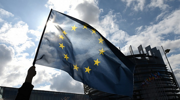 ЕС обсъжда утре новия пакет от санкции срещу Русия