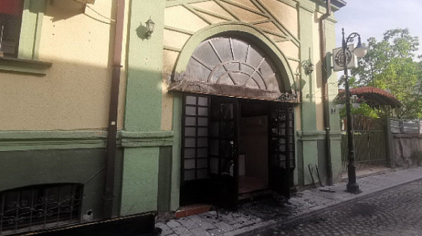 Пуснаха на свобода Ламбе Алабаковски, който подпали културния център в Битоля