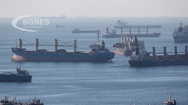 Износът на зърно през Черно море продължава и без участието на Русия