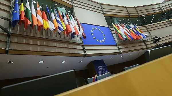 Мълчание от Брюксел: ЕК отказва коментар за изборния триумф в България