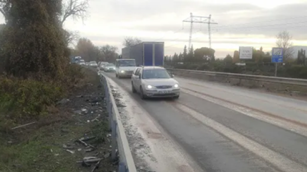 Три жертви и тежко ранено дете: Млад шофьор навлязъл в насрещното край Пловдив