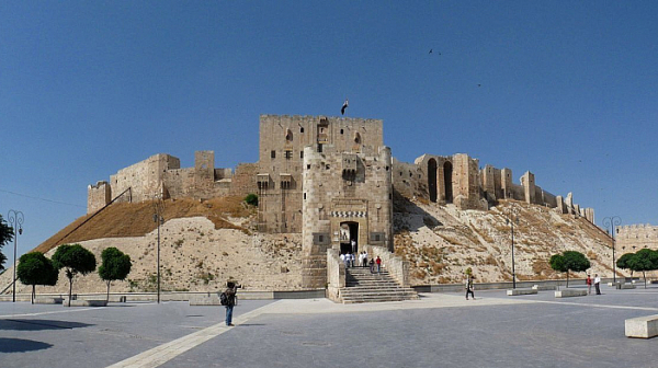 Унищожителното земетресение в Турция разруши крепост на 2000 години /видео, снимки/