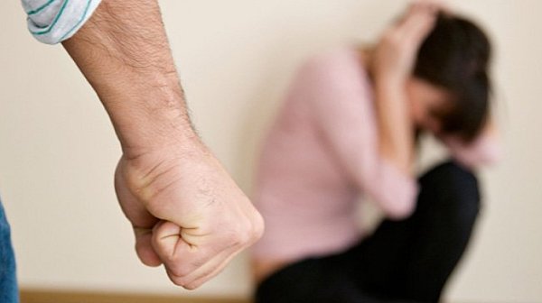 Мъж уби майката на 5-годишното си дете. Страхът от Истанбулската конвенция и цената на отричането