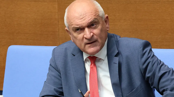 Може би Главчев ще стане служебен премиер