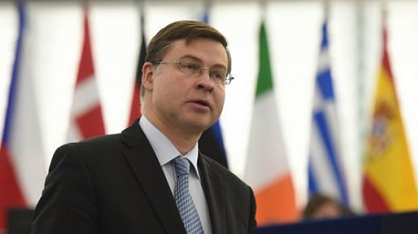Валдис Домбровскис: България ще влезе в ERM II със закъснение