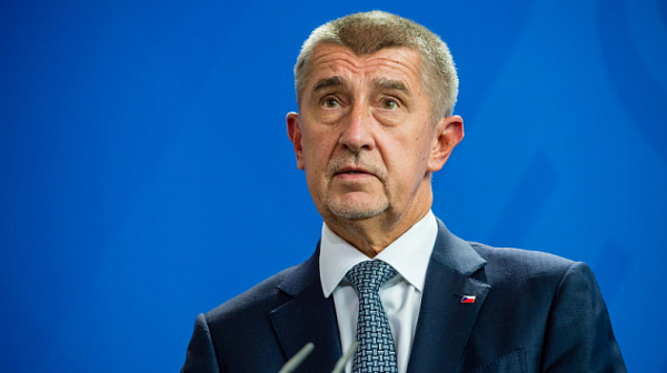 Въпреки Pandora Papers: Партията на Бабиш води на изборите в Чехия