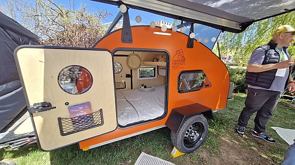 Голямо изложение за къмпинг оборудване и каравани в София в края на април