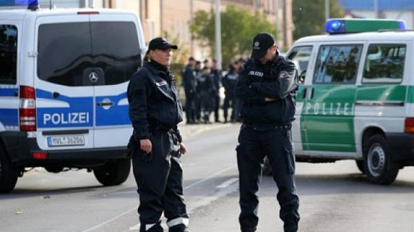 Германската полиция установи мрежа за трафик на мигранти в Германия и Румъния, арести и у нас