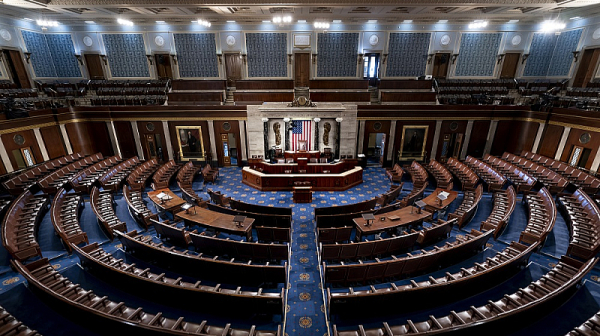 Сенатът на САЩ прие законопроект за край на спирането на работата на правителството