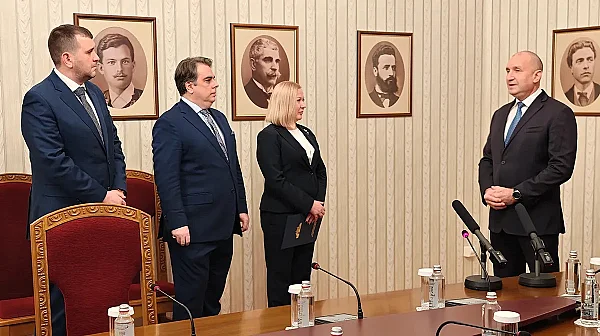 Няма възможност за реформаторско мнозинство: И ПП-ДБ върнаха мандата