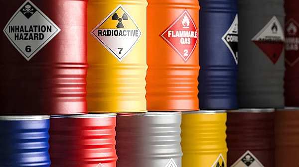 ЕК планира промени в правилата за химикалите извън законодателната процедура