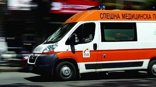 Тежки катастрофи в страната. Млад мъж загина, а новородено пострада в Казанлъшко