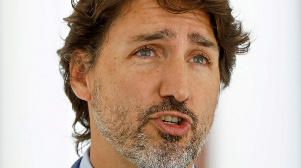 Джъстин Трюдо запазва премиерския си пост в Канада