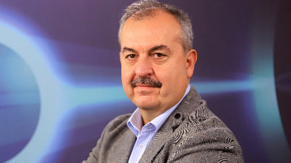 Любчо Нешков: Има вероятност оставката на Заев да не се случи