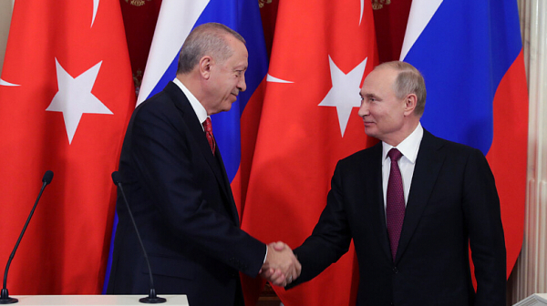 Приключиха разговорите на четири очи между Путин и Ердоган