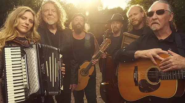 Робърт Плант и фолк бандата му Saving Frace с концерт в Античния театър