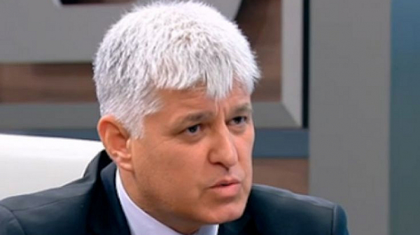 Димитър Стоянов забрани на военните алкохол и дрога по време на работа