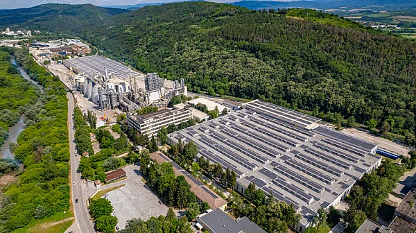 Без право на обжалване: Съдът затвори завода „Кроношпан“ във Велико Търново