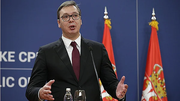 Вучич връща казармата: Сърбия поема към милитаризация