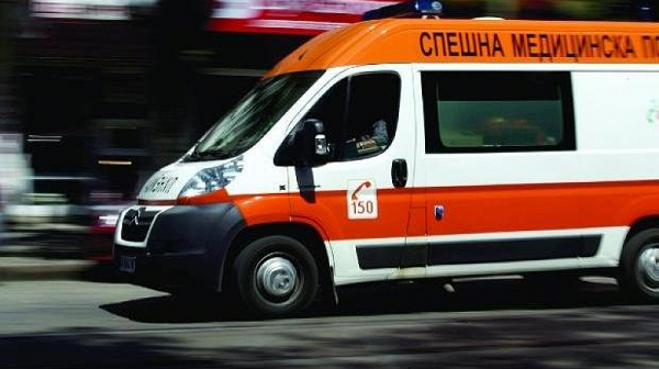 Челен сблъсък между две коли отне три живота край Елин Пелин