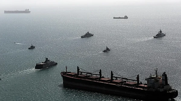 Иран затвори Ормузкия проток – най-важната петролна артерия в света