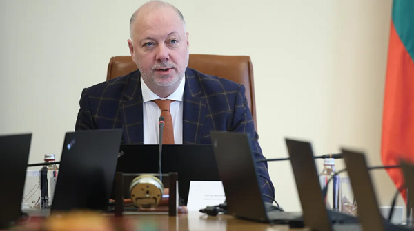 Премиерът Желязков иска нова регулация за атракционите