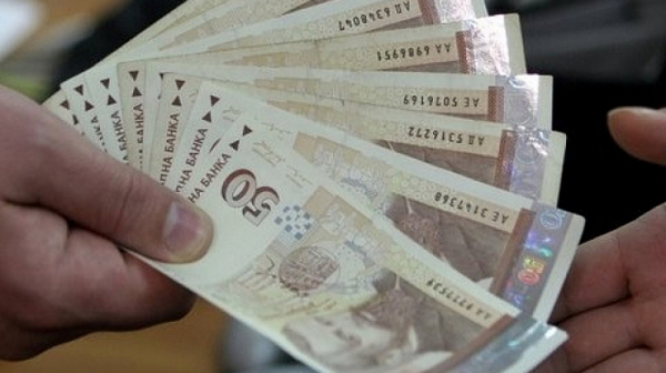 Служител на ДФ „Земеделие“ спипан в крачка с подкуп от 1000 лева