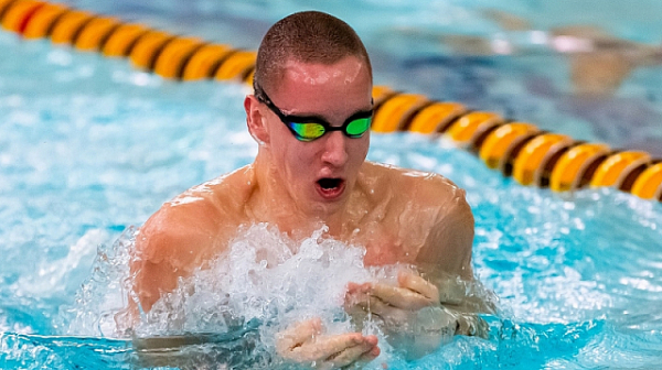 Любомир Епитропов ще плува на полуфинал на 200 метра бруст