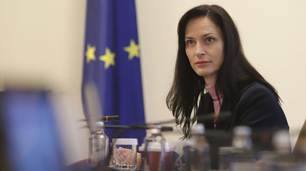 Мария Габриел: Важно е да отстоим позицията си, че България е заслужила своето място в Шенген