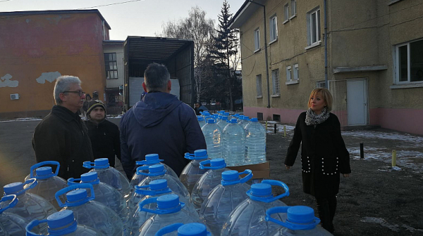 Мая Манолова: Хората бедстват без вода заради безхаберието на управляващите