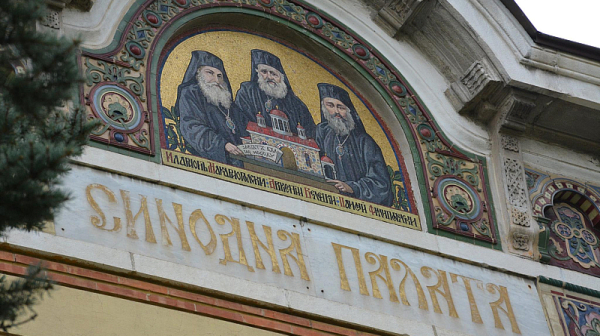 Проф. Николчев: Светият Синод наруши устава на църквата при избора на временен наместник