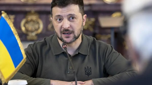 Зеленски не подкрепя промени в украинската конституция за отказ от НАТО