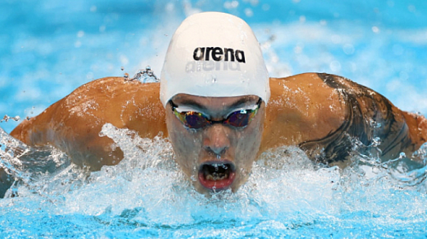 Антъни Иванов ще плува на полуфинал на 200 метра бътерфлай