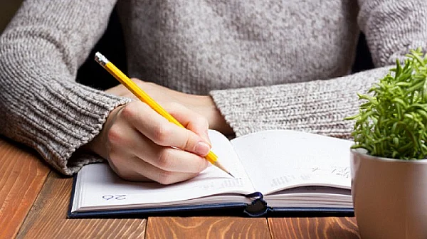 Провери грамотността си: Националната библиотека организира „Голямата диктовка“ на 8 май