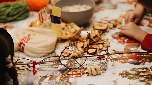 Истории от миналото: Обредите и ритуалите, които са формирали българската Бъдни вечер