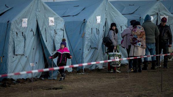 Близо 3 милиона за 19 дни са напуснали Украйна