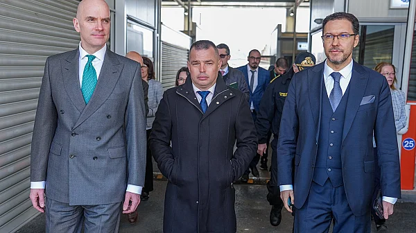 Даниел Митов се появи... на българо-сръбската граница