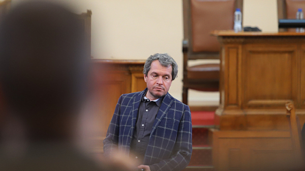 Тошко Йорданов със запис на Р. Василев, който поставя ултиматум на депутатка от ИТН да се отцепи
