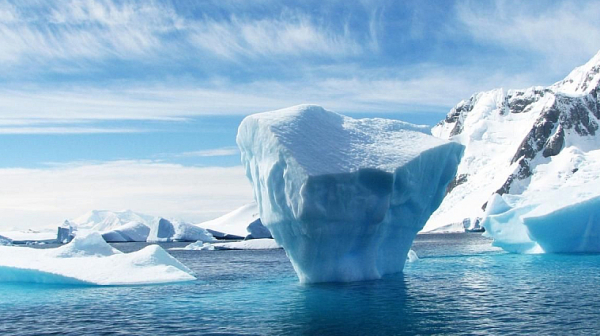 Топлата вода е достигнала Антарктида и вече „поглъща“ ледниците