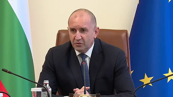 Първо заседание на кабинета „Радев“: Започват с обещания за цените, бюджета и ПВУ