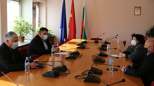 БСП подписа споразумение с ПП ОБТ - Български Лейбъристи за съвместно участие в изборите