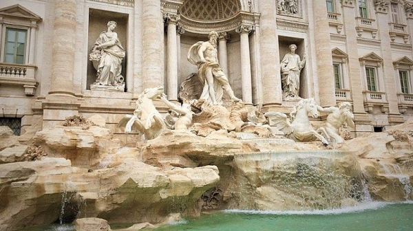 Рим ще въведе платен вход за известния фонтан Треви