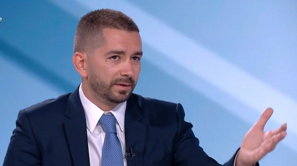 Анализаторът Слави Василев: Има вероятност за правителство около Трифонов, за да зашият шамар на Борисов
