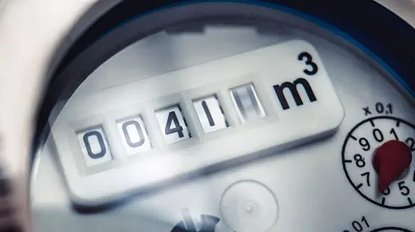 840 евро за вода: КЕВР пита за високите сметки в столичния 