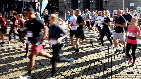 Полумаратон затруднява движението в София на 5 април. Проверете кои промени ви засягат