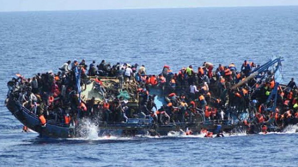 Най-малко 43 мигранти се удавиха при корабокрушение край бреговете на Тунис