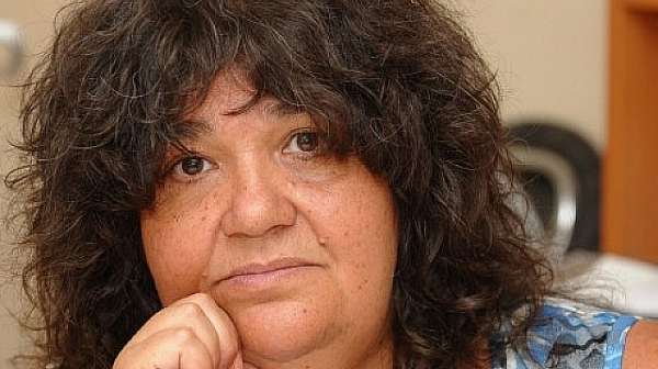Проф. Татяна Дронзина: България да спре да изпраща „носни кърпички“ на Украйна