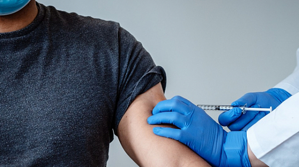 ВМА спря свободното ваксиниране заради изчерпване на количествата