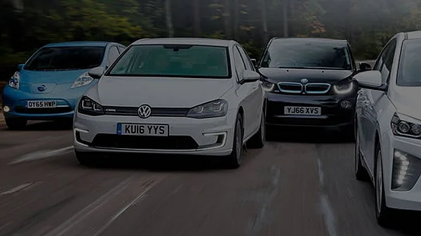 Продажбите на електрически автомобили в Европа настигат бензиновите модели